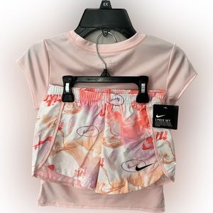 NWT NIKE Girls 2 piece short set